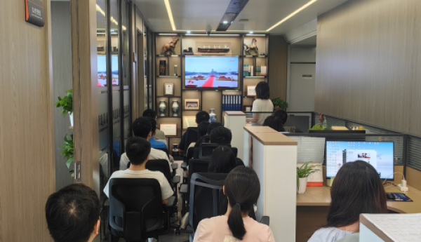 向海图强：研途海事公司组织员工集体收看大阅兵