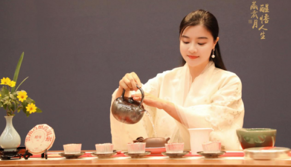 大阪世博会中国馆：“醒悟”茶席续写华夏茶韵