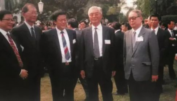 民营企业家们，到底在担心什么？