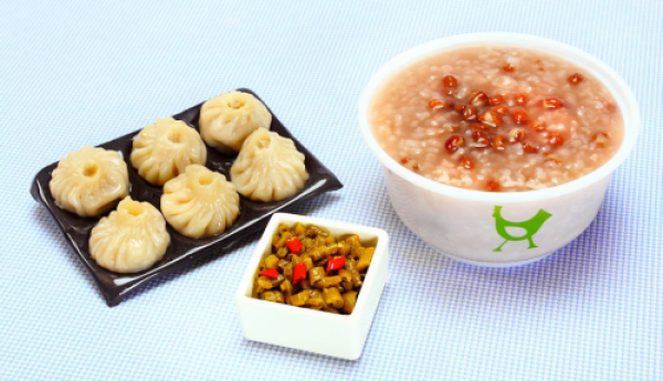 新时代管理者老乡鸡束小龙，打造年轻一代的快餐新宠